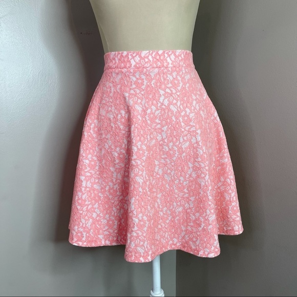 Pinkyotto A Line Lace Mini Skirt Sz Small Women EUC - Picture 14 of 14